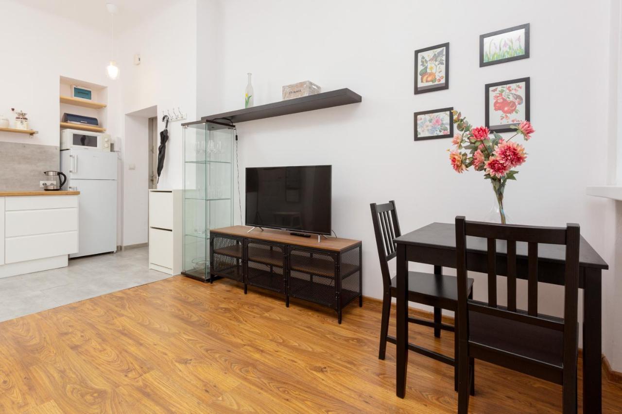 Downtown Studio Marszałkowska by Renters Warszawa Zewnętrze zdjęcie